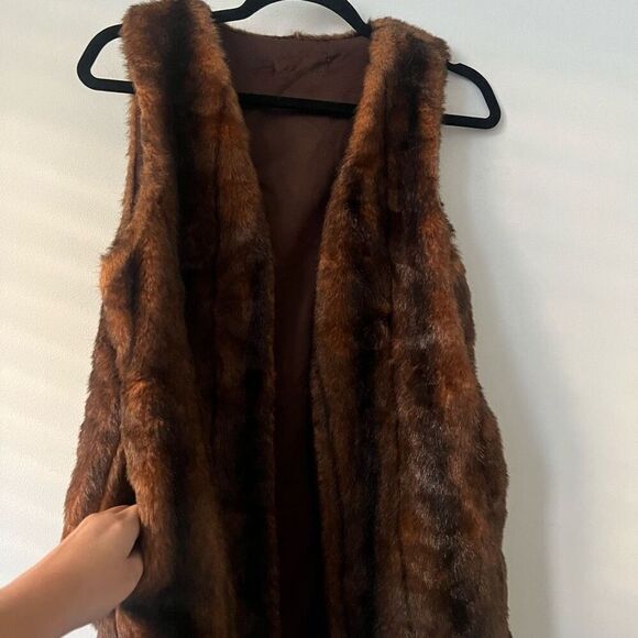 Vintage Women's Brown Faux Fur Sleeveless Open Front Vest Size Small - Picture 4 of 6